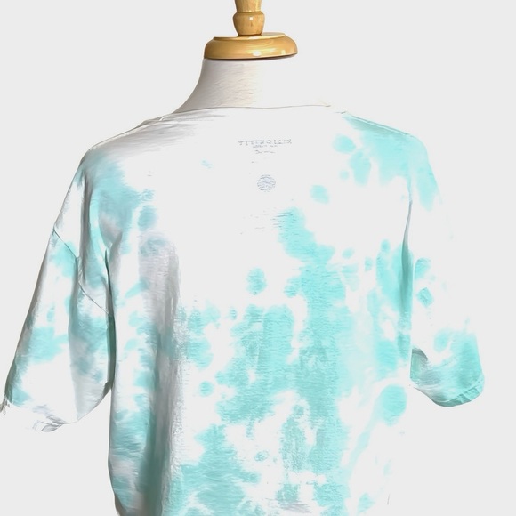 Hello Kitty & Friends Tie-Dye Kawaii Graphic T Crop Top Sanrio Women’s Sz Large - Picture 4 of 6